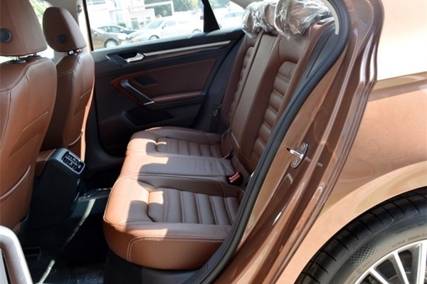 “中国特供”们今年如何？1系倒数，最后一名简直活该！