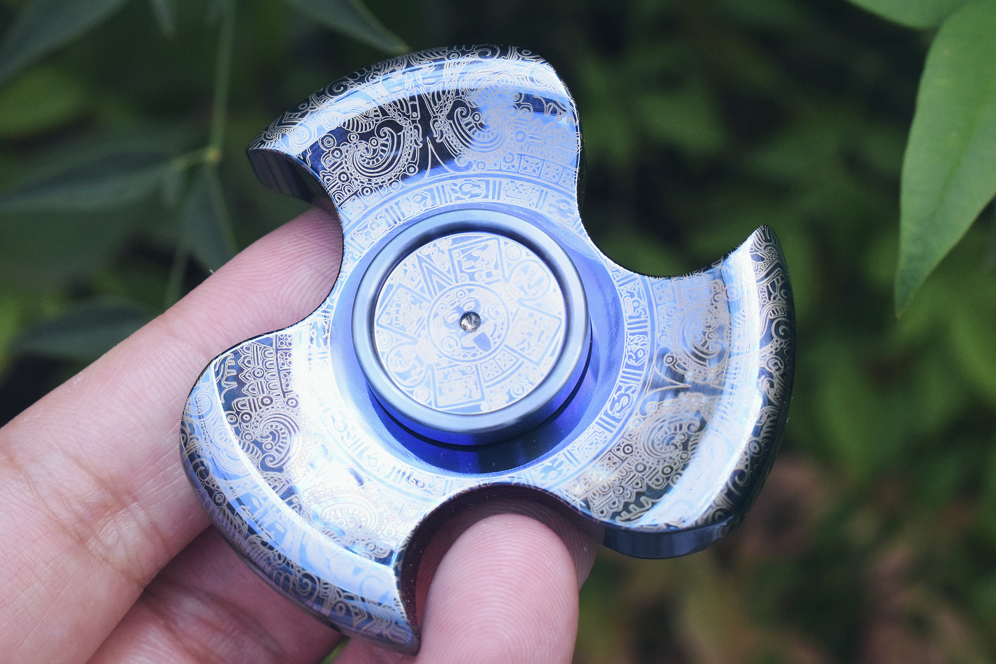 赏心悦目，转到停不下来！——斐戈FEGVE“胖三叶”指尖陀螺赏评