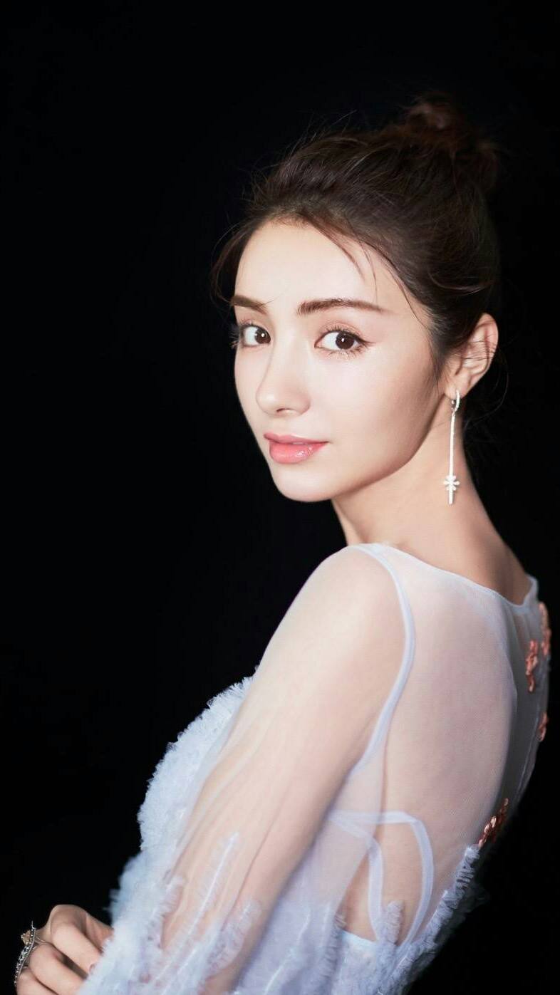 夏天如何让自己的皮肤更白,皮肤太黑怎么可以让皮肤瞬间变白