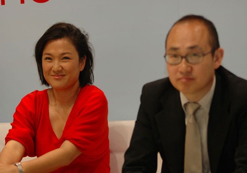 从纺织厂女工到局长的奋斗史,从工厂打工到崛起女总裁