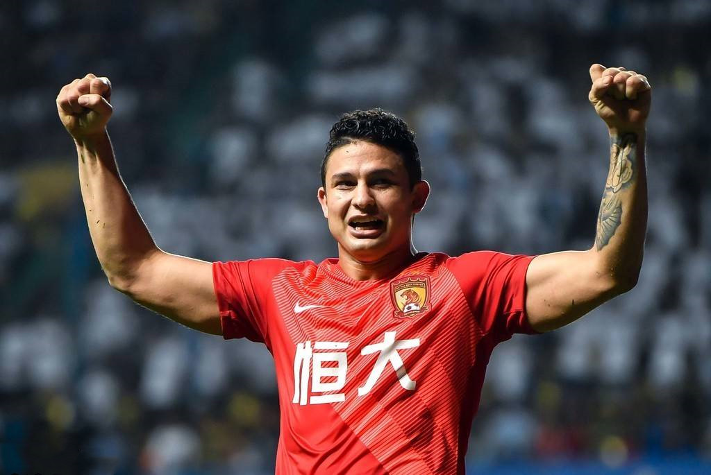 一夜之间四大皆空，连续3年半程崩盘，北京国安的问题出在哪？