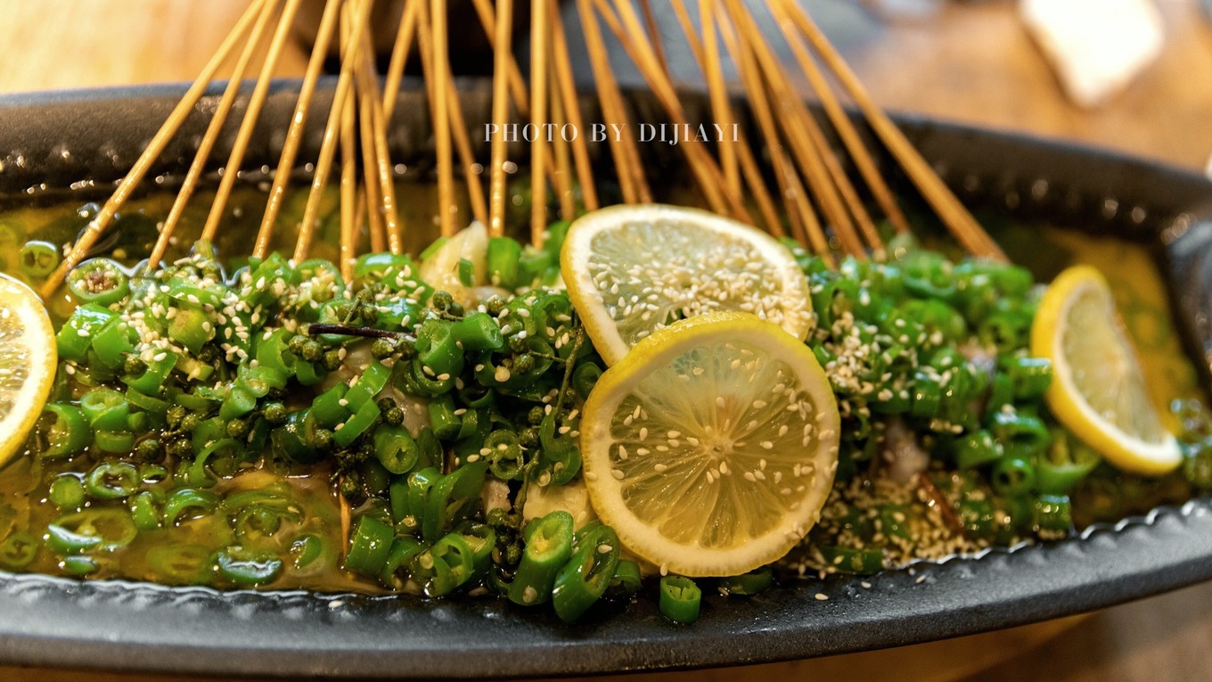 成都人气最旺的网红美食了解一下,成都万年场美食网红店