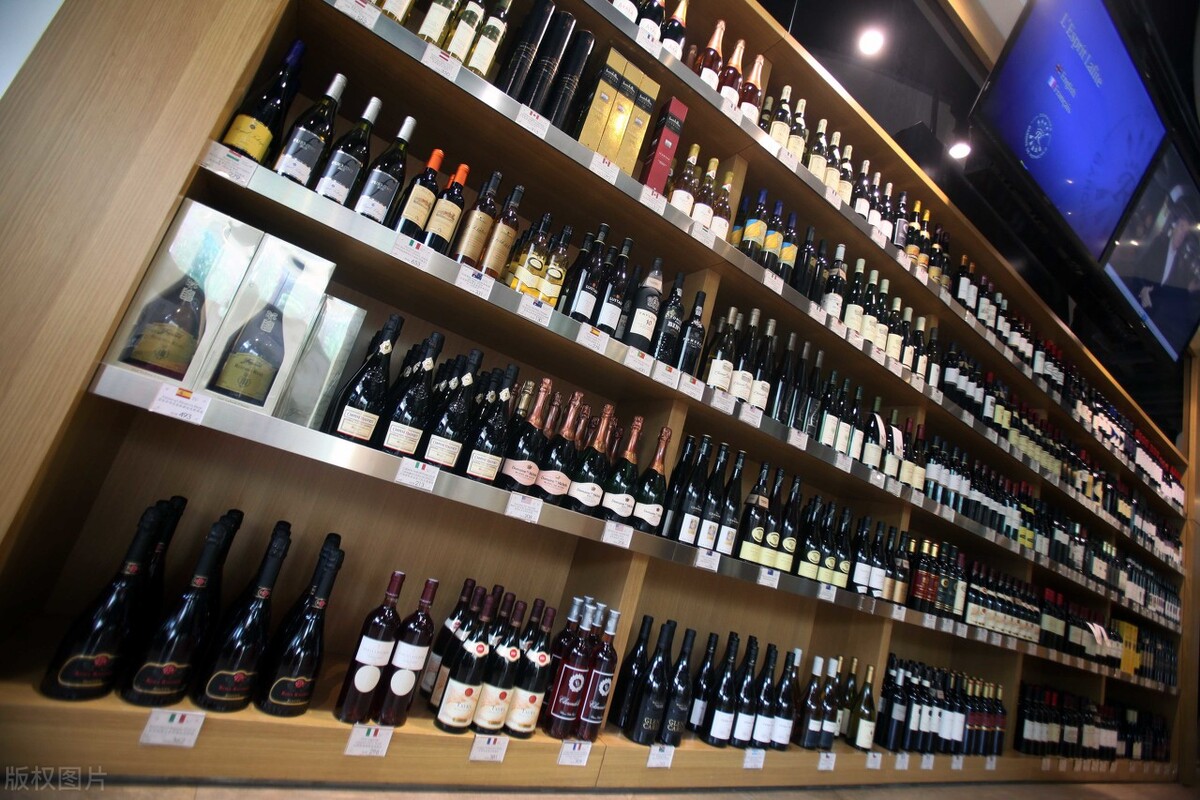 金牌拉菲跟正牌拉菲,拉菲红酒一般什么价格