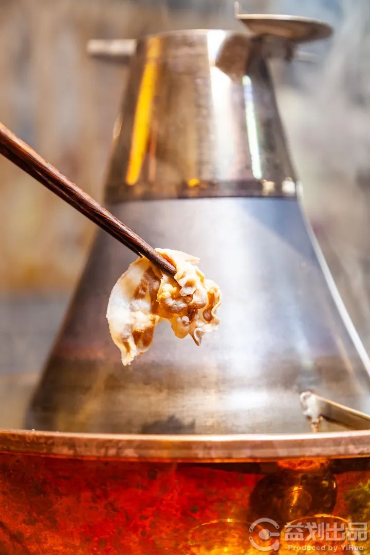 东北菜炭火铜锅涮羊肉,北方正宗铜锅涮羊肉