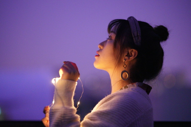 怎么用一根丝带扎漂亮的蝴蝶结,找一个简单又好看的盒子