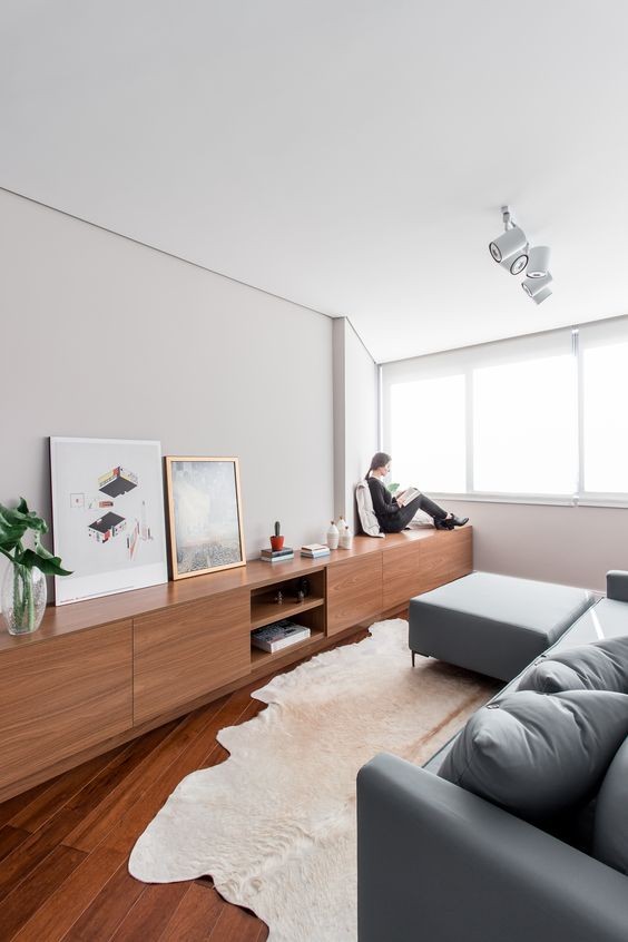 电视墙收纳柜靠外边留多少,家里电视柜到顶收纳