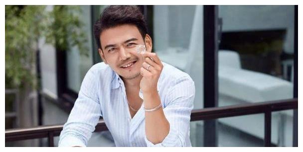 杨烁为什么这几年不红了,杨烁为什么突然不红了