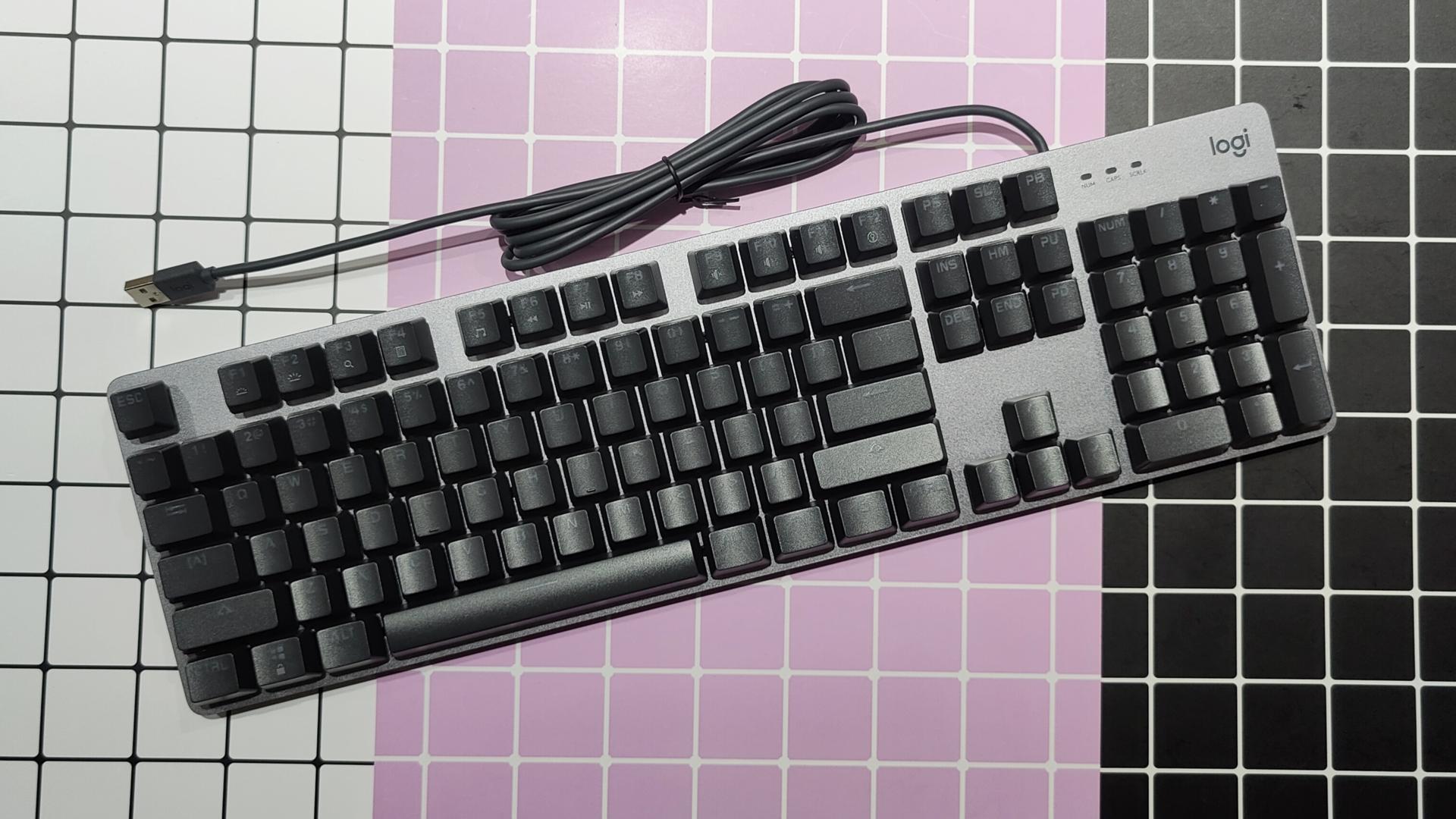 樱桃2.0机械键盘和罗技k845哪个好,罗技键盘k835和k845哪个好