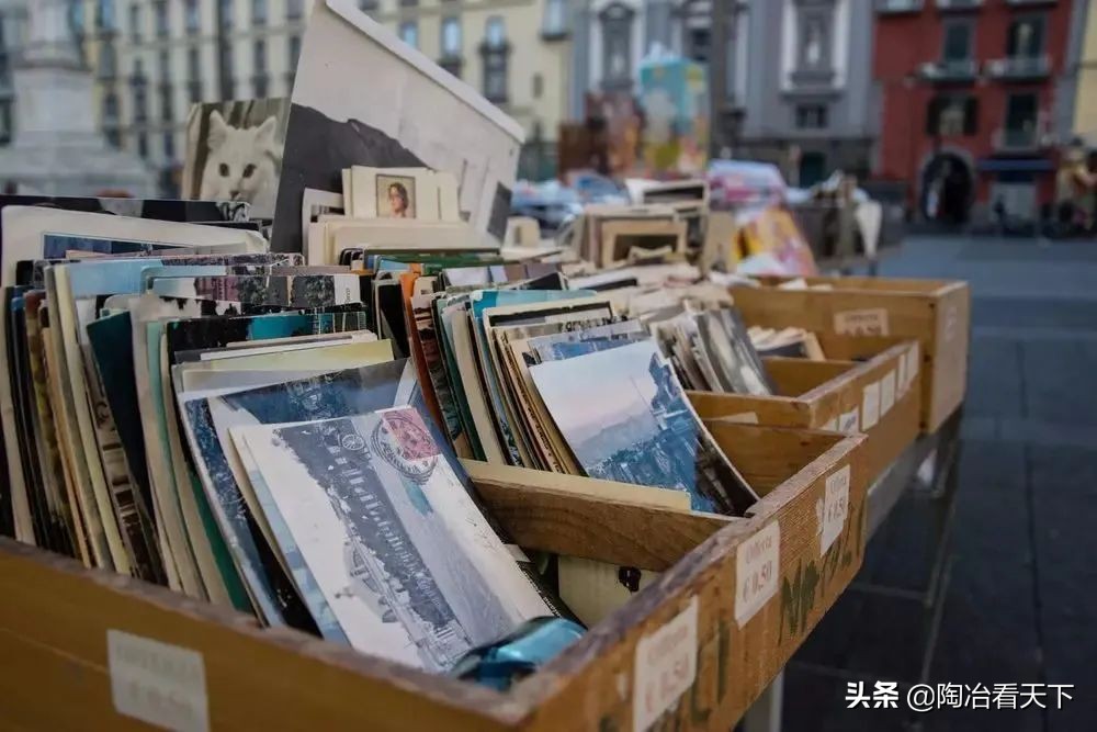 今年大学的毕业地摊秀，全搬到闲鱼上了？