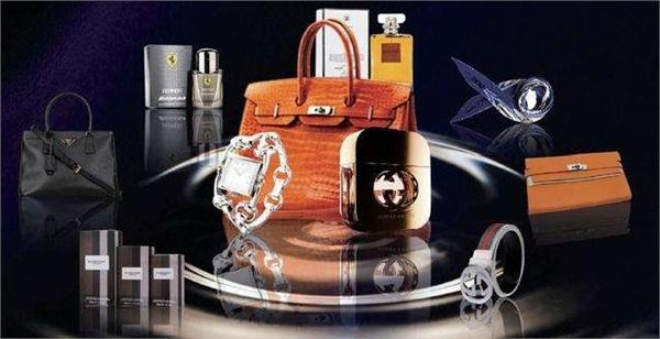 在广东穿拖鞋逛奢侈品店会怎样,广州奢侈品衣服对比