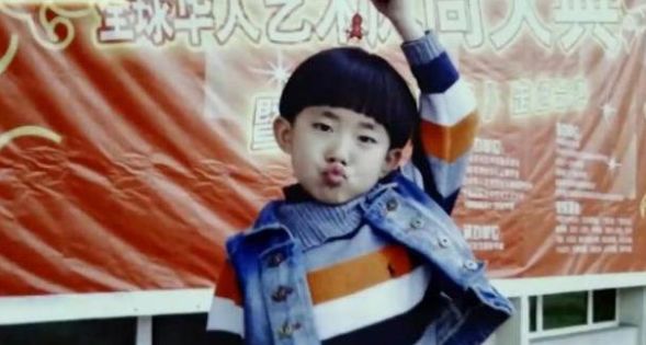 肖战和易烊千玺谁最火,易烊千玺和蔡徐坤谁火