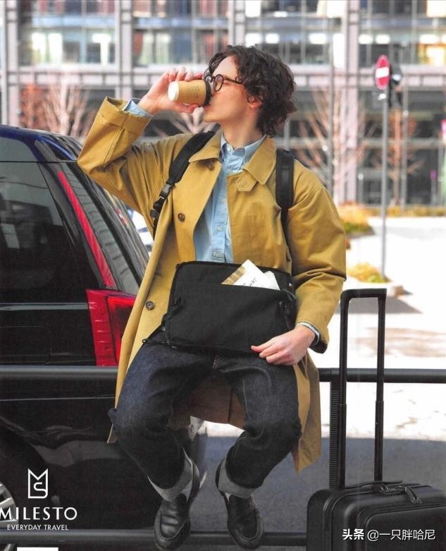 冬浅咖色阔腿裤怎么搭配鞋子好看,米色灯芯绒阔腿裤配什么鞋子好看