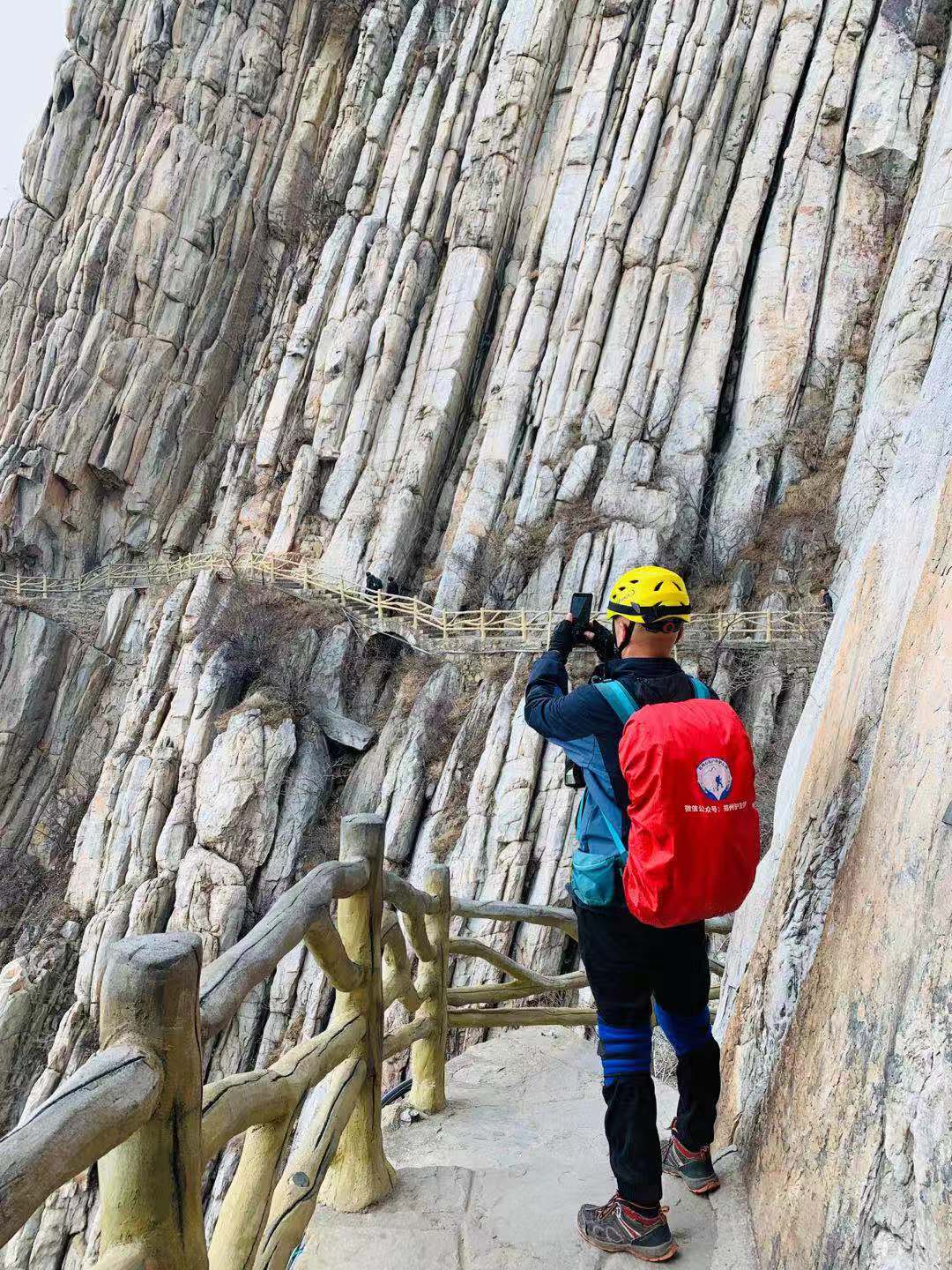 郑州少林寺一天纯玩旅游团,郑州驴友张三疯龙门大峡谷