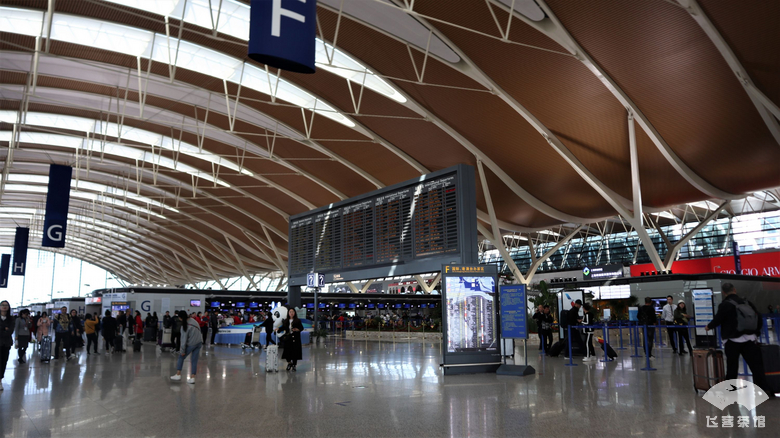 拔草国航第一架A350墨镜侠！机舱配置和服务水准，不亚于五星航司