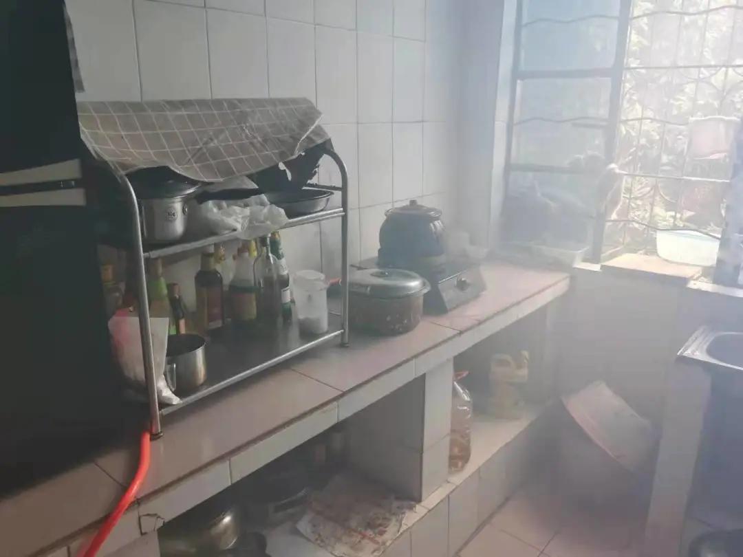 厨房里的这点事,厨房里的那些事儿视频