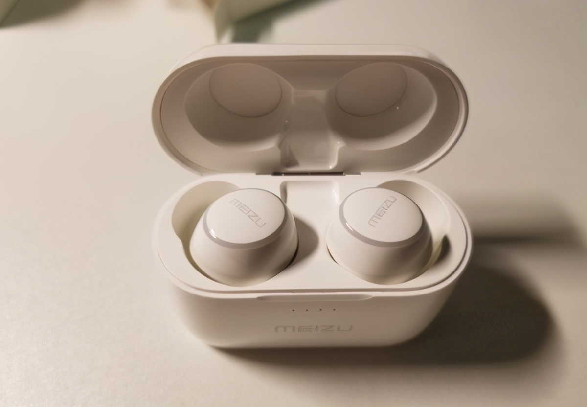 500元以内音质最好头戴蓝牙耳机,听歌半入耳蓝牙耳机推荐300到500