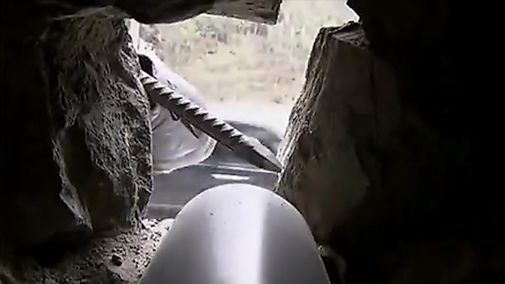 老人因做梦家中挖出鱼泉,老汉托梦掘地16米挖出鱼泉