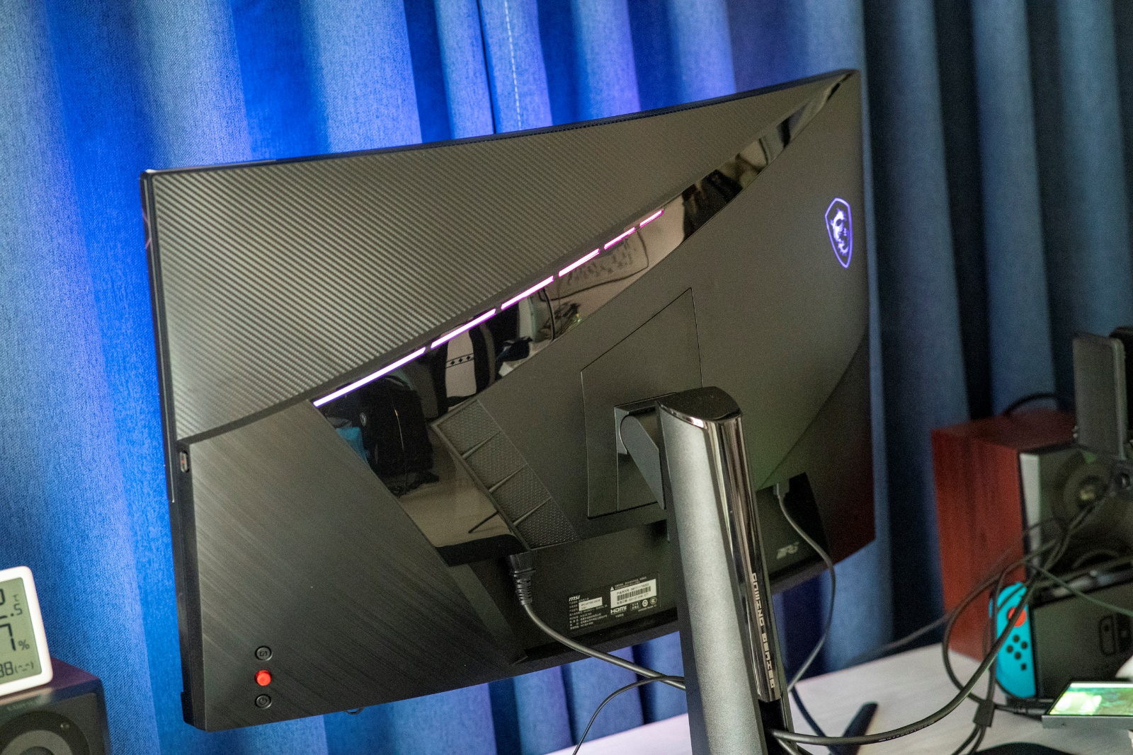 32英寸1800r曲面屏测评,32寸显示器1800r实测