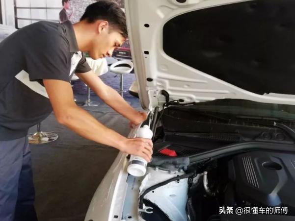 冬天汽车如何防冻,汽车冬天停外面怎样防冻