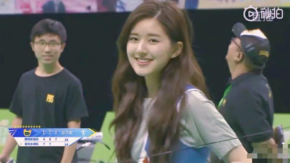 圆脸显老还是显嫩,圆脸显嫩