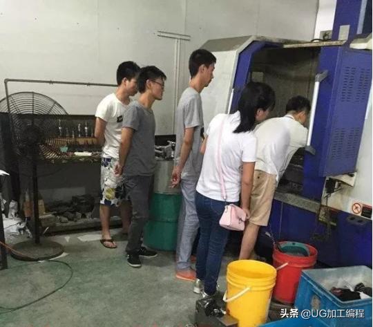 ug曲面片体怎么展平,ug曲面曲率不一致怎么办