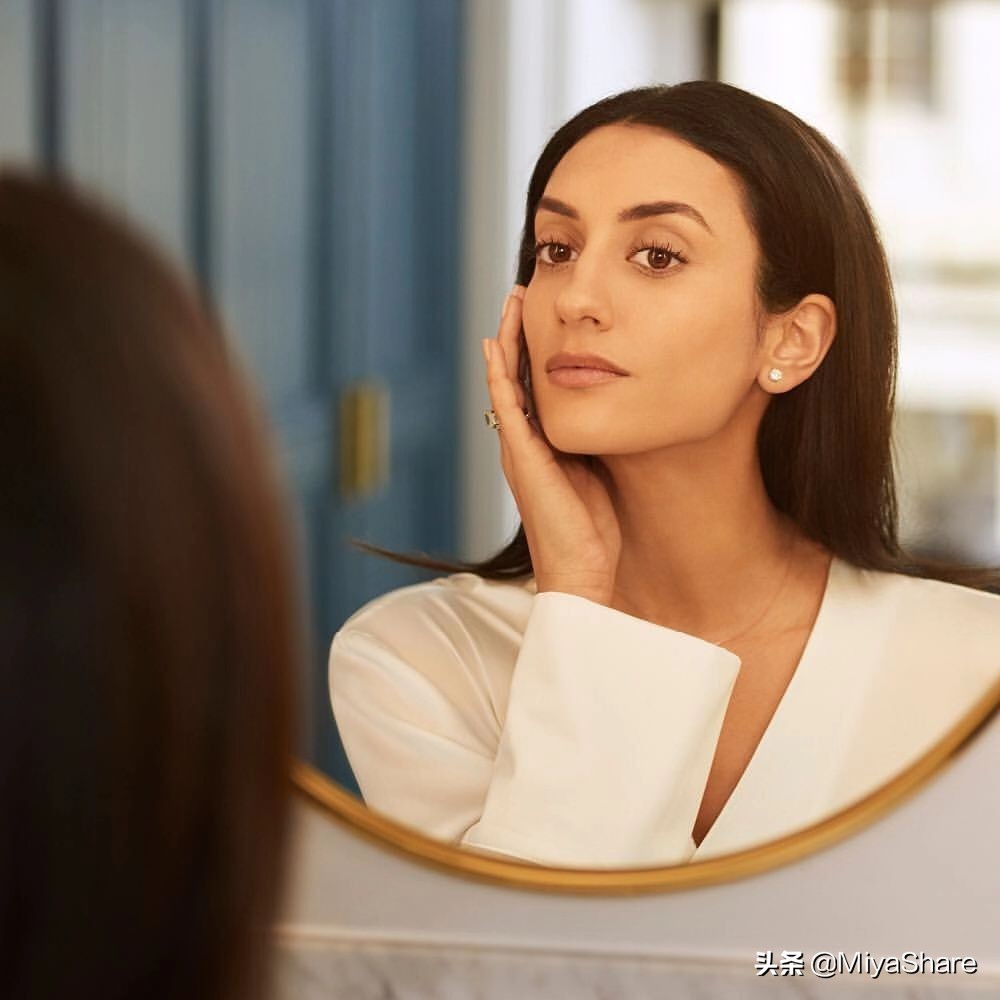 平价精华怎么选择适合自己的,如何选择清爽不油腻的精华