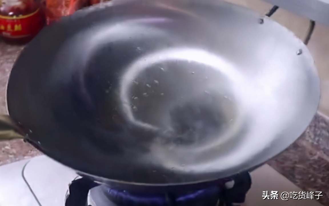 铁锅重新开锅的正确方法不粘锅,铁锅开锅的正确方法不粘锅烧不蓝