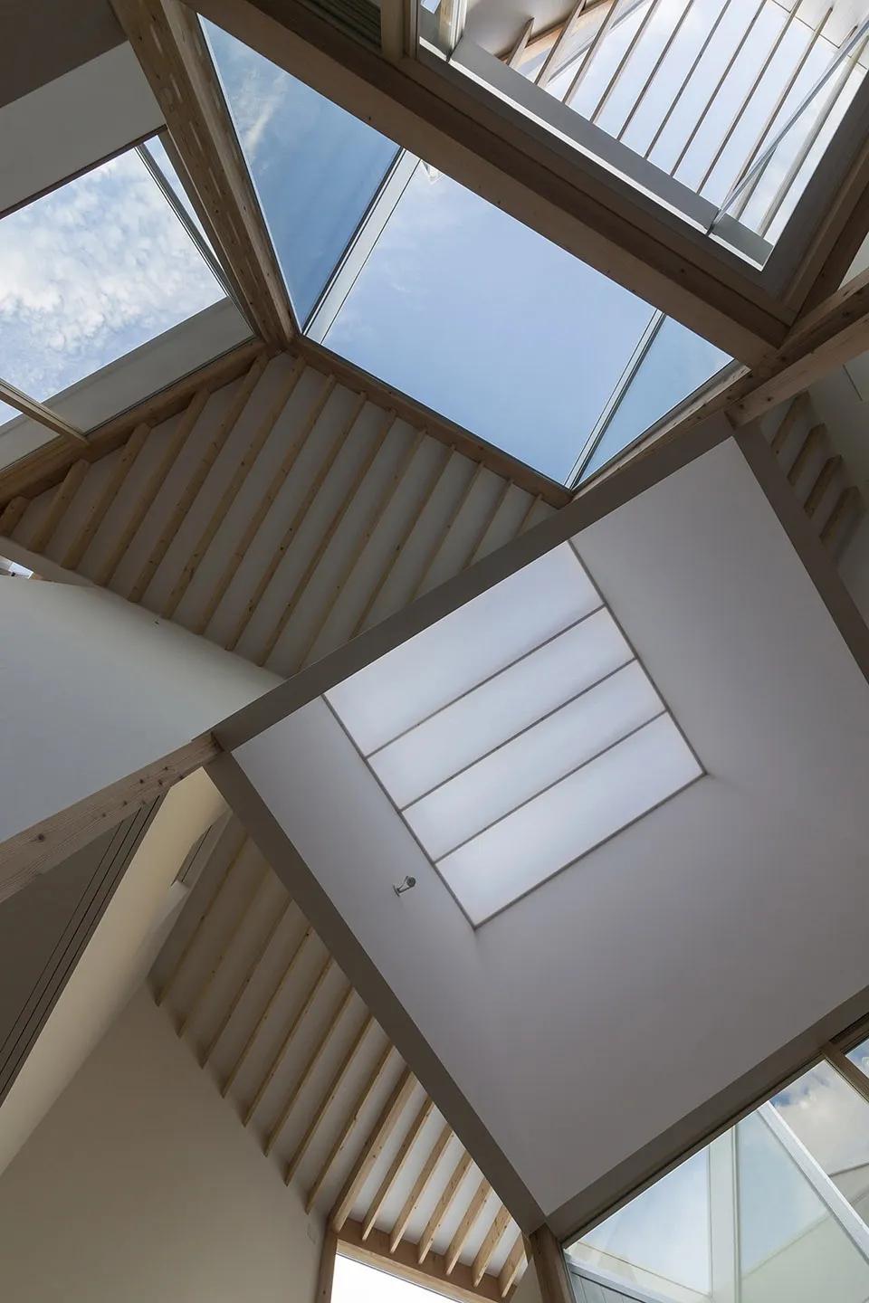 小户型极简装修风格日本,日本十几平米的房子经典设计