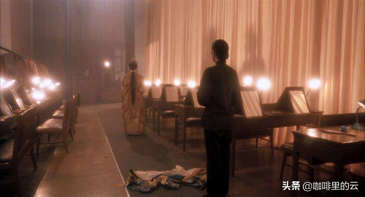 霸王别姬菊仙虞姬,霸王别姬的菊仙的外貌特征