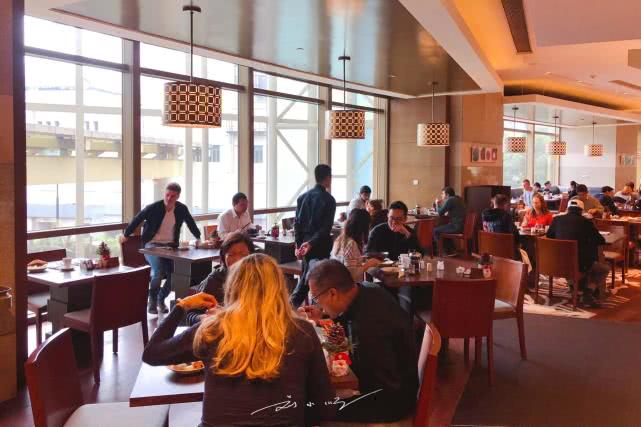 上海旅游外滩五星酒店,上海可看外滩和东方明珠的酒店