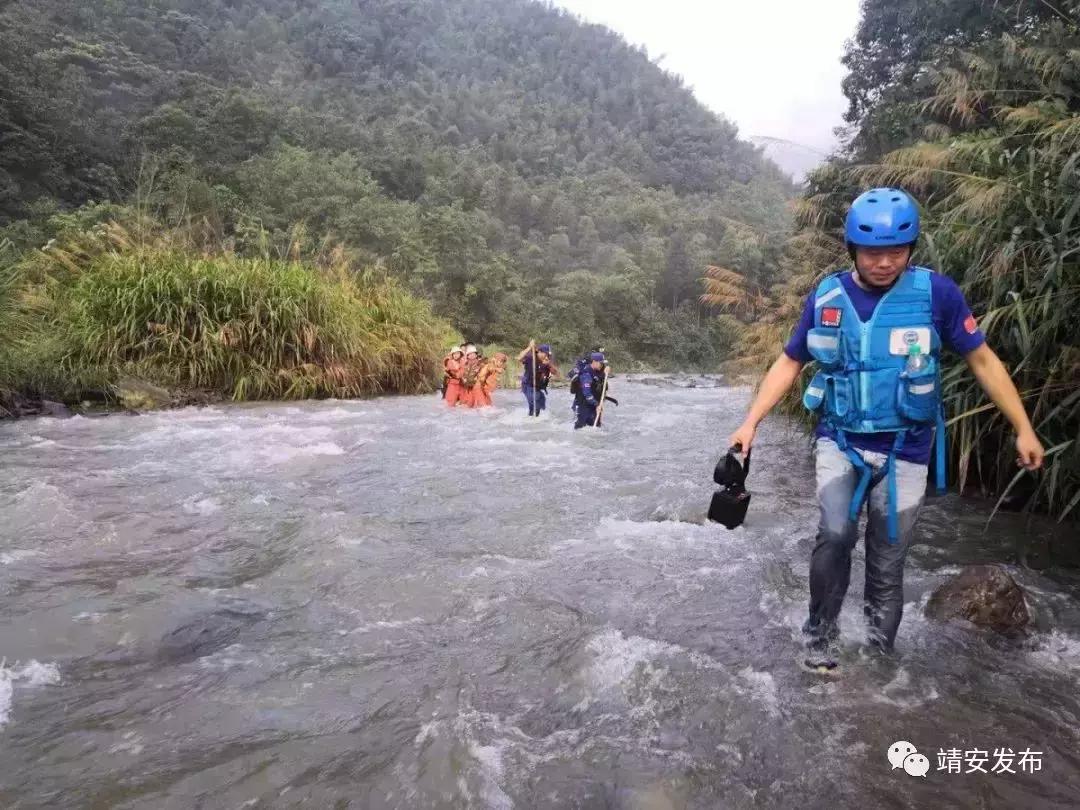 致敬最美逆行者白衣天使,致敬危难时刻的逆行者