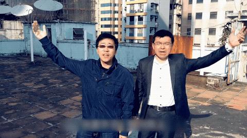 物理老师爆红,史上最潮物理老师