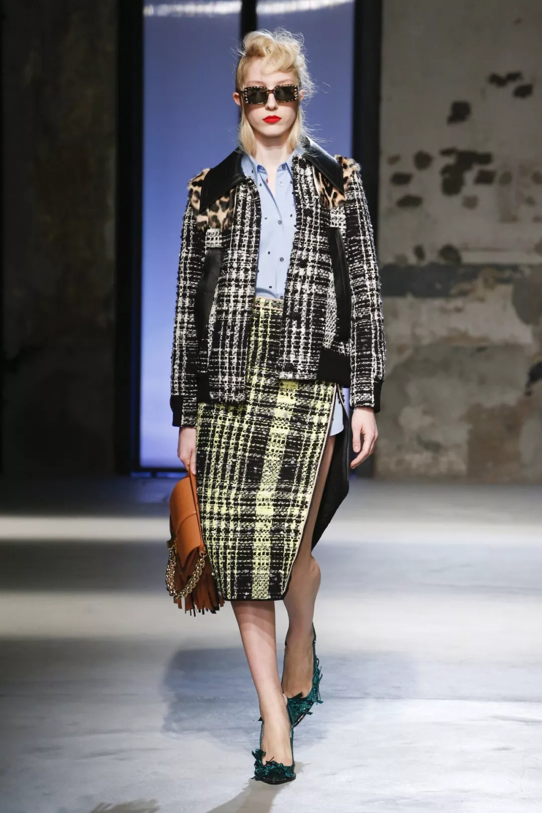 上班装怎么搭配上衣好看,职业装搭什么上班好看