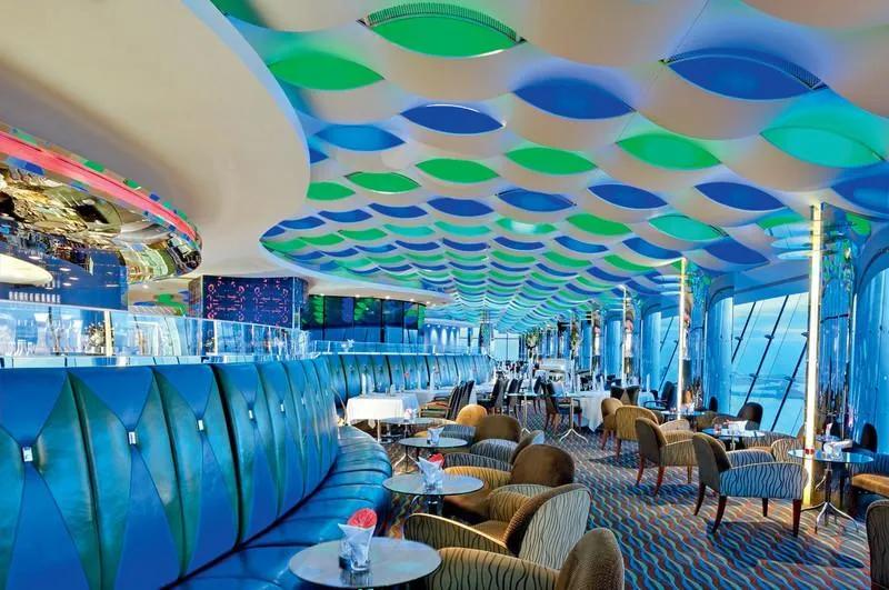 见识一下全球最豪华的七星级酒店,中国第一家七星级酒店远超迪拜