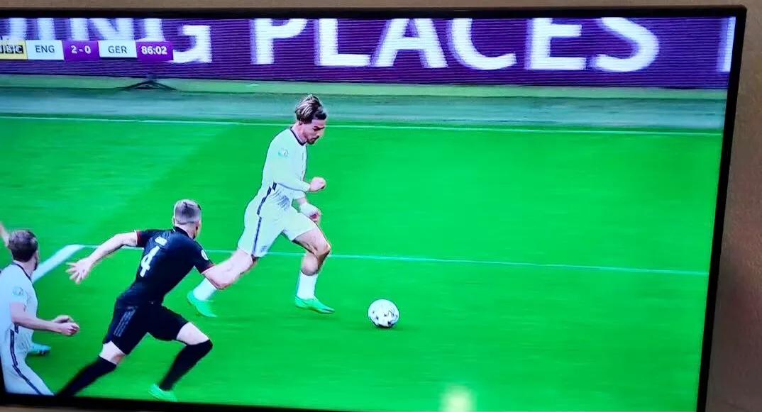 英格兰2-0大胜冰岛,英格兰4比0最新比赛