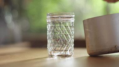 草莓漏奶华，一个没有感情的草莓吃货