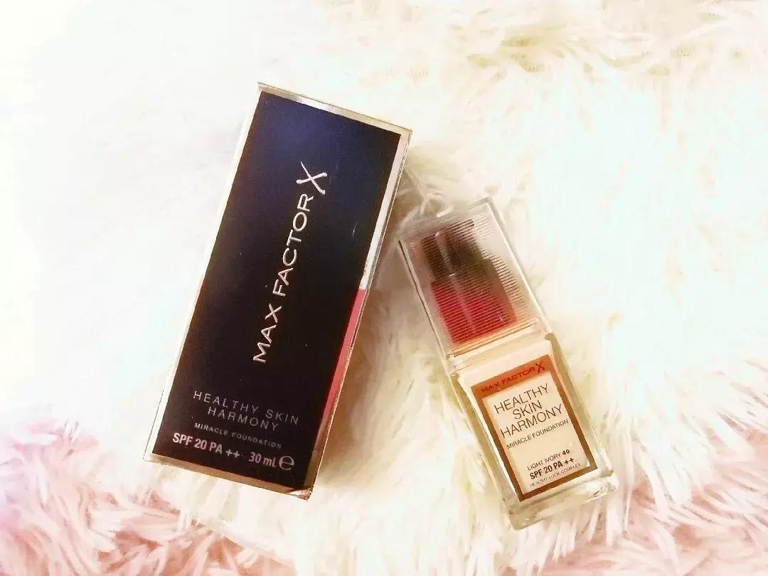 蜜丝佛陀粉底液哪款没那么暗沉,蜜丝佛陀烟酰胺养肤粉底液测评