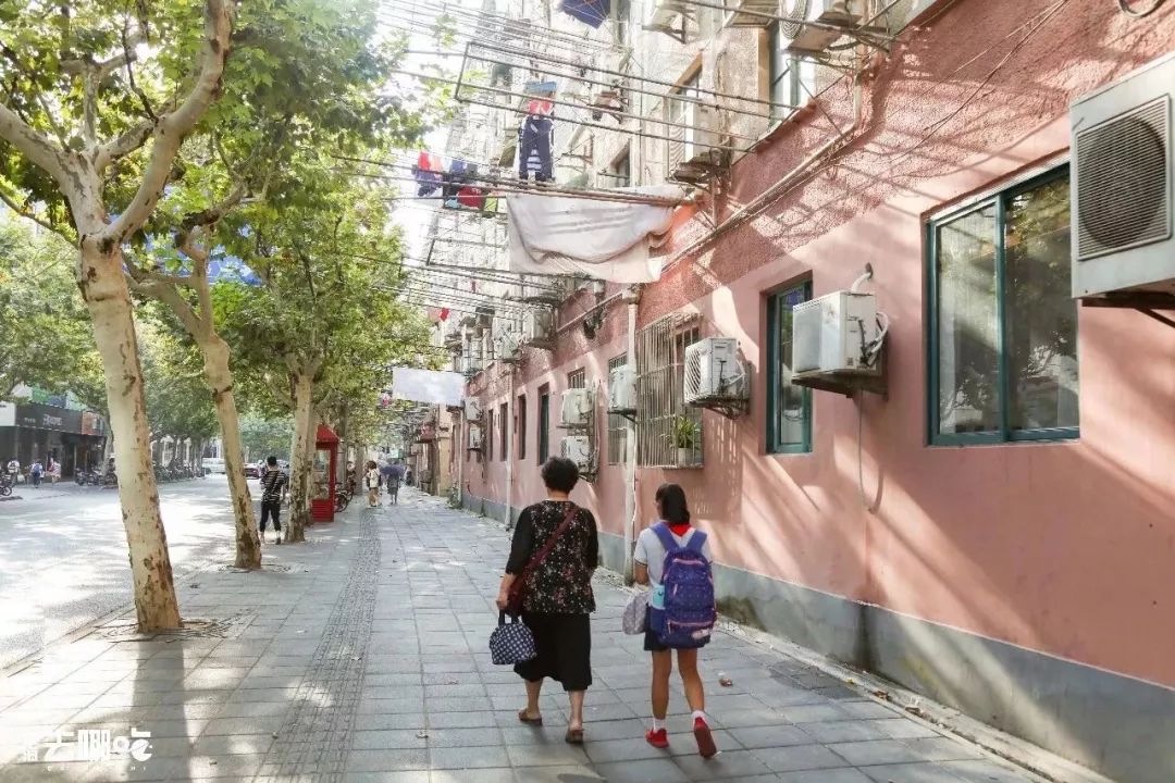 新疆天山一条街,天山一条街简介