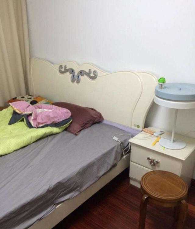 1米2宽的床到底有多难选,1.8米床和1.5米床哪个更实用