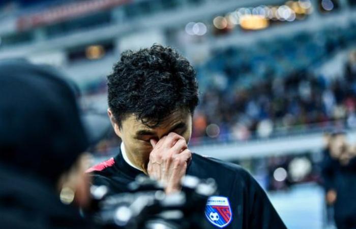 李玮峰训话天海球员,天津天海保级成功李玮锋激动落泪