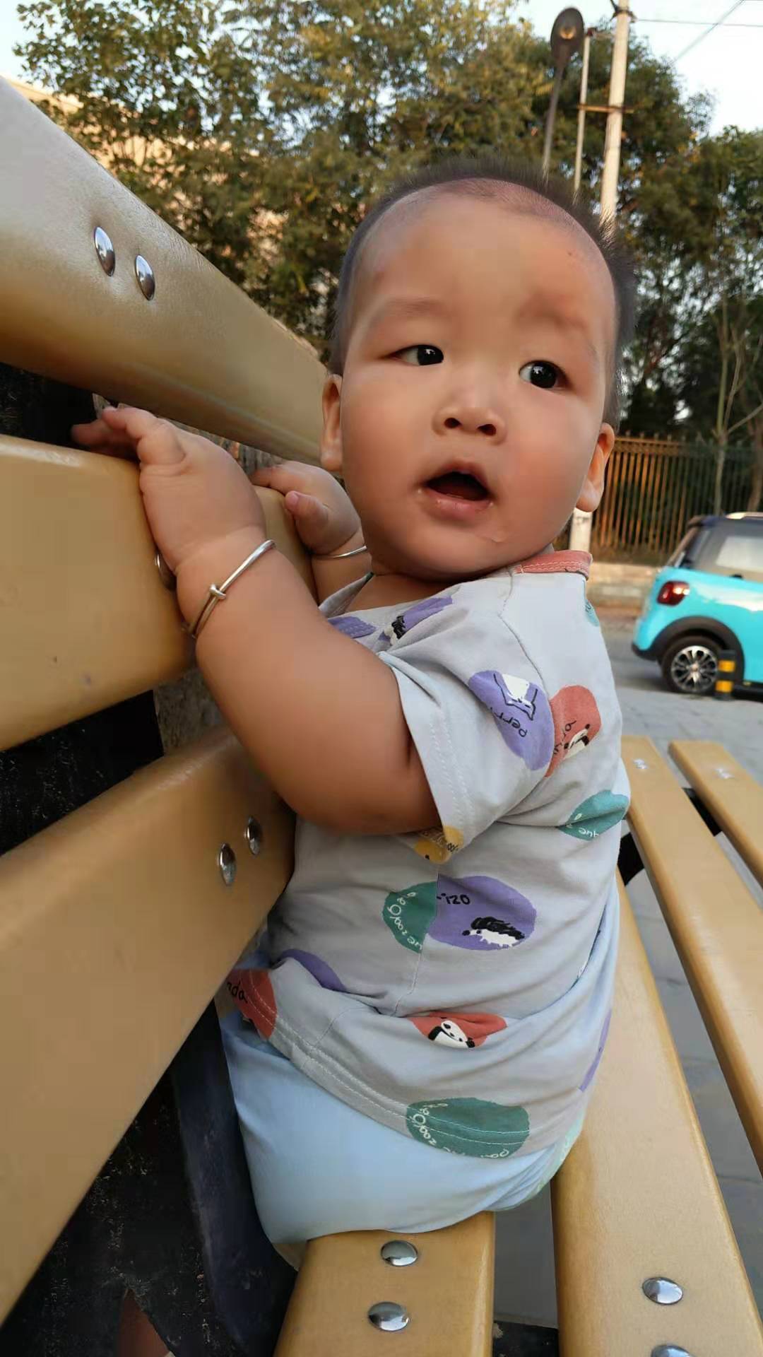 九个多月的宝宝发育标准,女孩九周岁发育需要干预吗