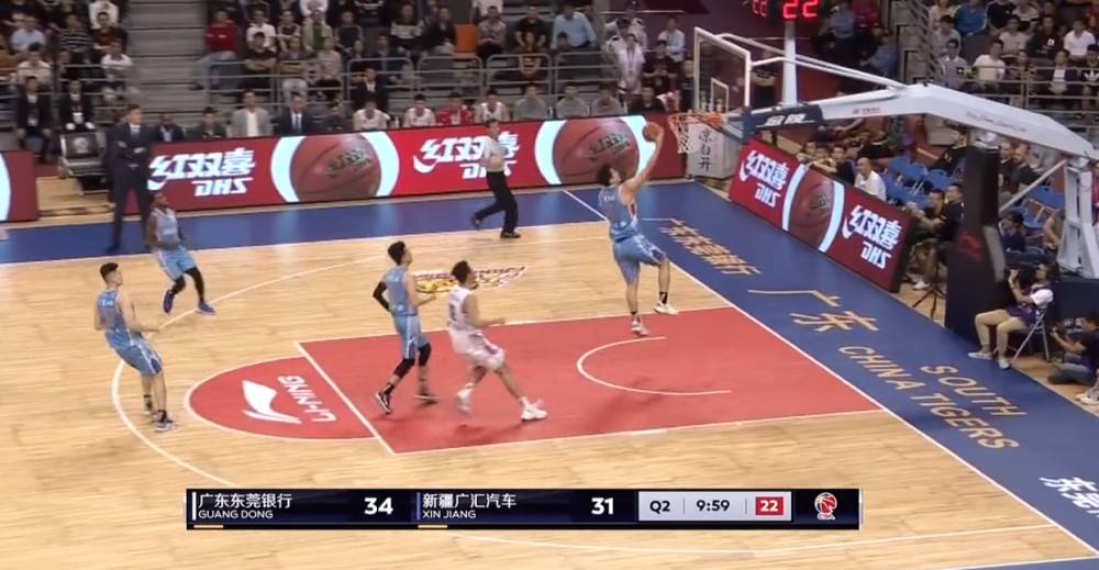 「回忆CBA经典战」荡气回肠！孟铎加时读秒绝杀*疆新**