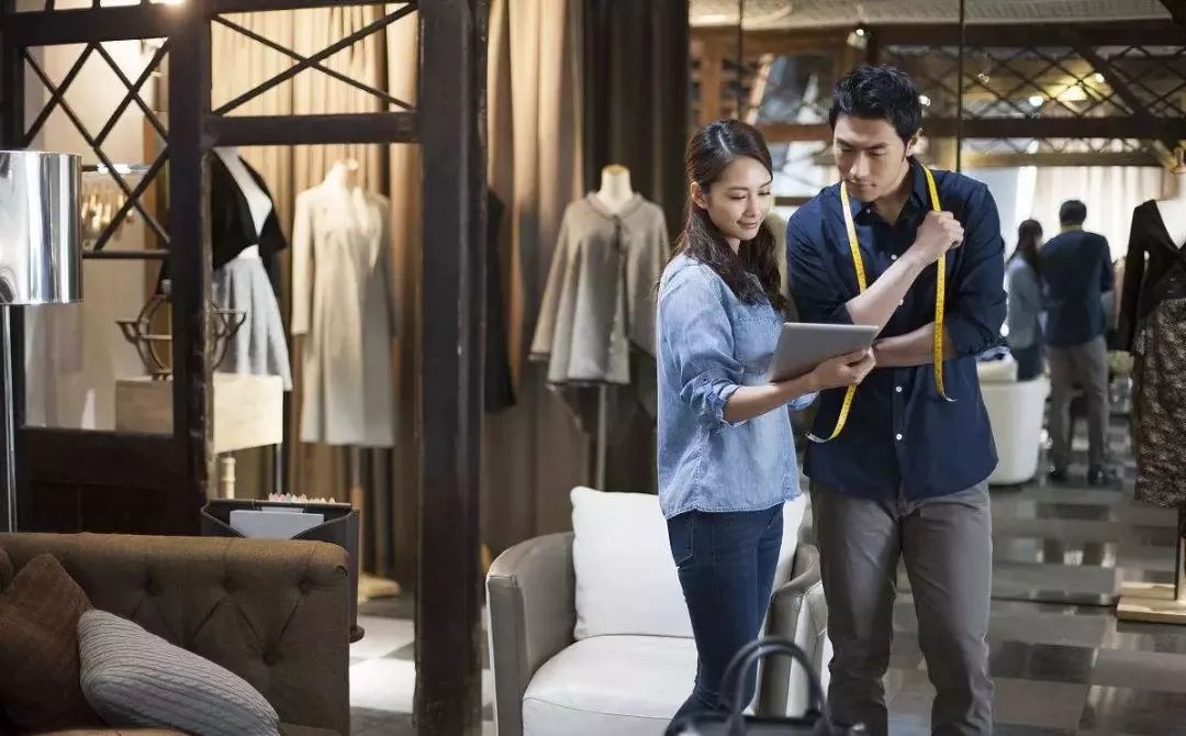 第一次开服装店大概拿多少件衣服,怎么开一家服装店需要什么手续