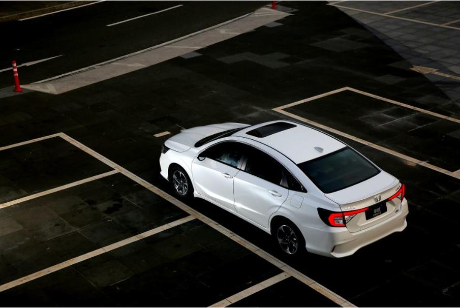 本田思域与福特福睿斯哪个好,福克斯和思域选择哪一款