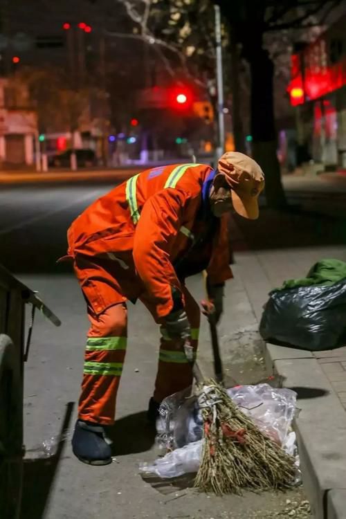 我们老了还会像父母一样吗,人老了跟不上时代的句子