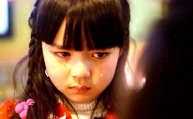 为什么孩子越来越不想和大人沟通,到一定年龄为什么不想跟人沟通