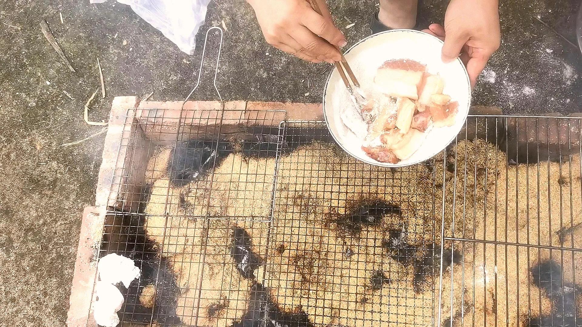 湖南永州烟熏腊米粉肉吃法,江西烟熏米粉肉的制作方法