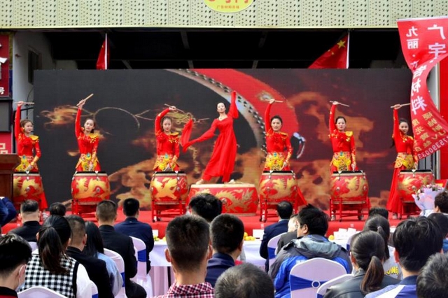 临沂国际广告材料市场成功举办第二届行业采购交流会