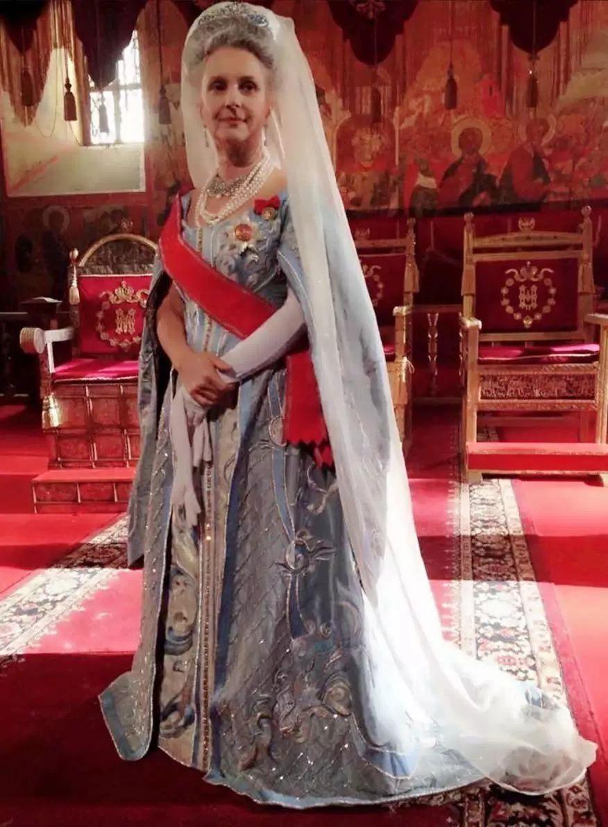 50岁身材超好的瑜伽女人,50岁女人成熟身材瑜伽