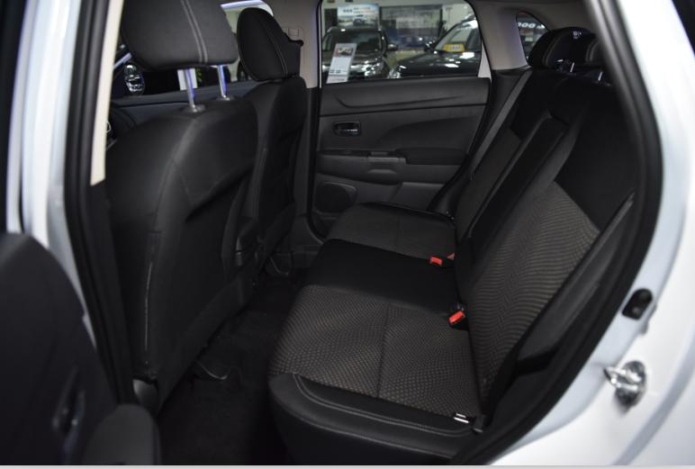 三菱劲炫手动挡1.6l新车多少钱,17年二手劲炫1.6l手动挡